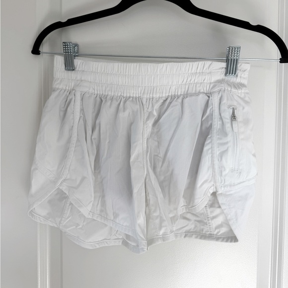 Lululemon TRACKER SHORT V *4" - Picture 2 of 6